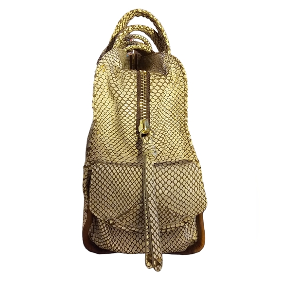 Boktier Beige Leather Scale Shoulder Bag